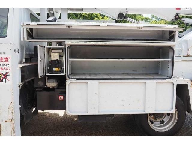 ISUZU ELF 2012 Image 31