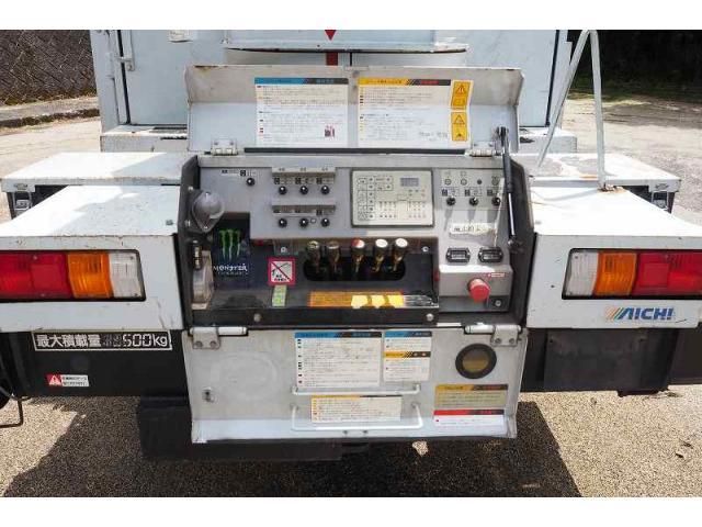 ISUZU ELF 2012 Image 31