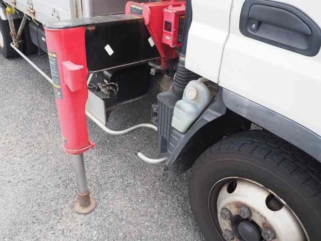 MITSUBISHI CANTER 2012 Image 31