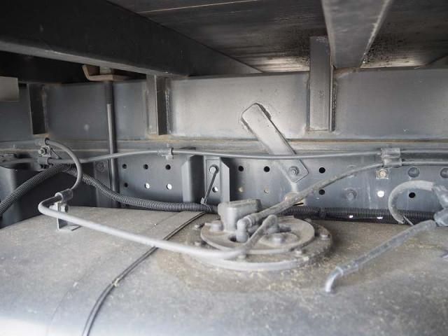 MITSUBISHI CANTER 2012 Image 31