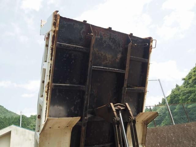 ISUZU FORWARD 2012 Image 31