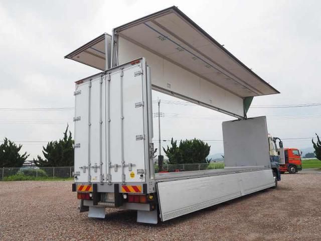 MITSUBISHI FUSOU SUPER GREAT 2018 Image 31