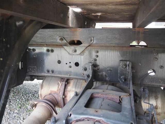 MITSUBISHI FUSOU FIGHTER 2011 Image 31