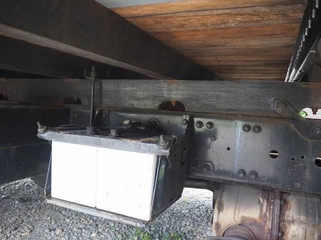 MITSUBISHI FUSOU FIGHTER 2011 Image 31