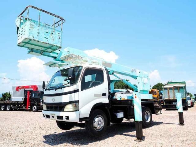 HINO DUTRO 2005 Image 31