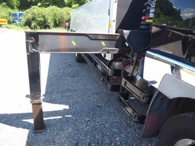 MITSUBISHI FUSOU FIGHTER 2015 Image 31