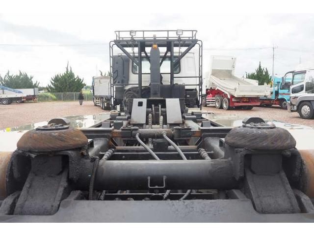 NISSAN DIESEL QUON 2013 Image 31