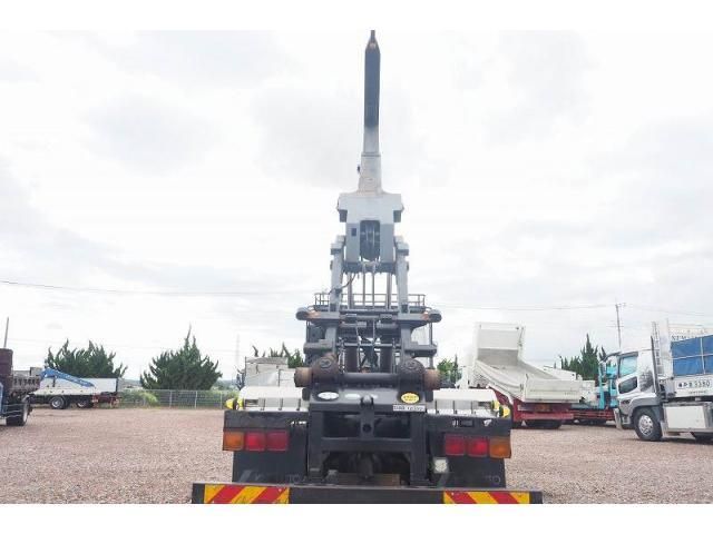 NISSAN DIESEL QUON 2013 Image 31