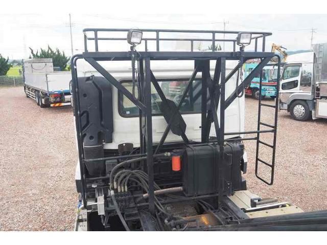 NISSAN DIESEL QUON 2013 Image 31