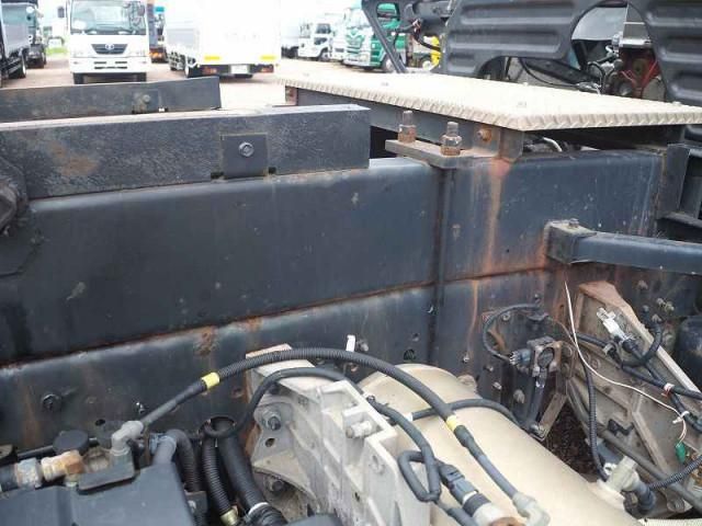 HINO PROFIA 2009 Image 31