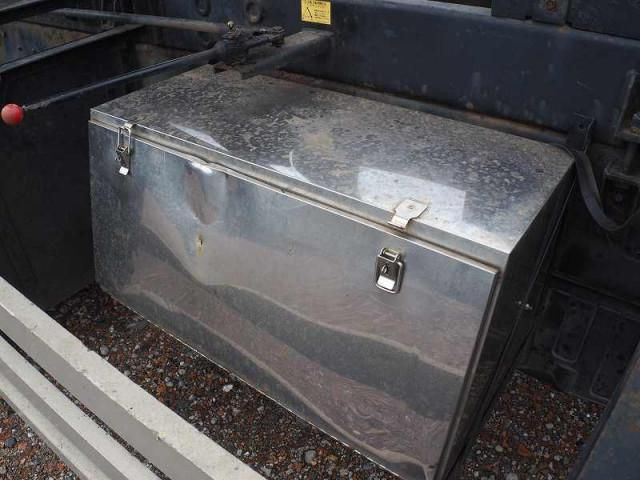 HINO PROFIA 2009 Image 31