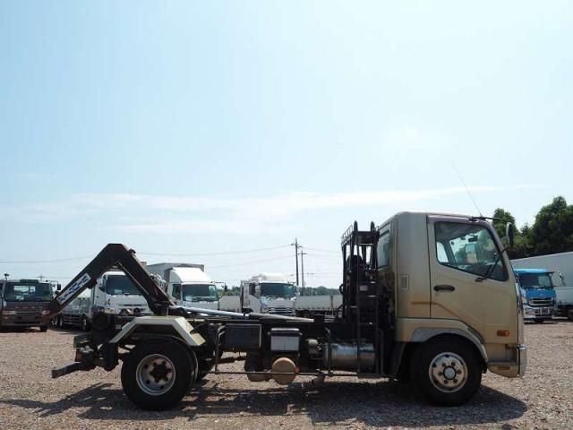 MITSUBISHI FUSOU FIGHTER 2011 Image 31