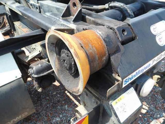 MITSUBISHI FUSOU FIGHTER 2011 Image 31