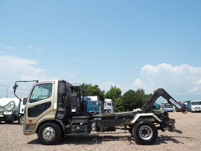 MITSUBISHI FUSOU FIGHTER 2011 Image 31