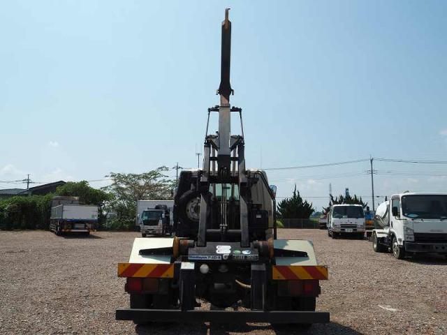 MITSUBISHI FUSOU FIGHTER 2011 Image 31