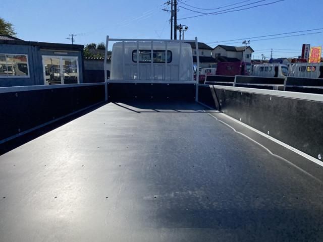 MITSUBISHI CANTER 2024 Image 31