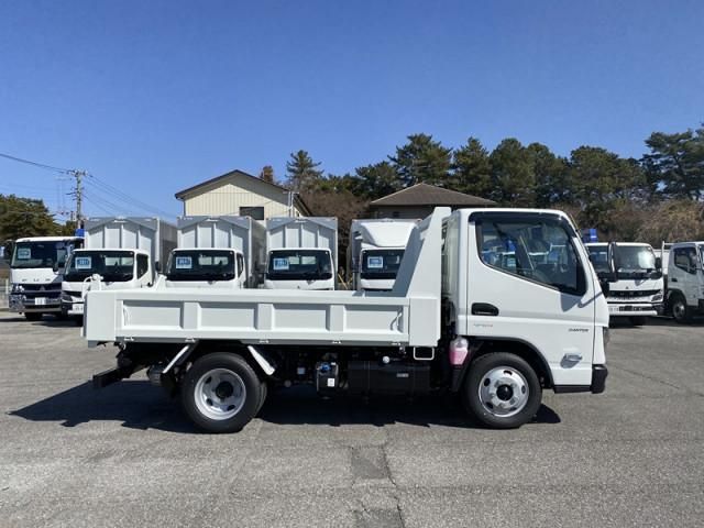 MITSUBISHI CANTER 2024 Image 31