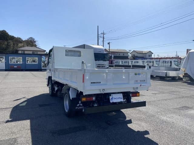 MITSUBISHI CANTER 2024 Image 31