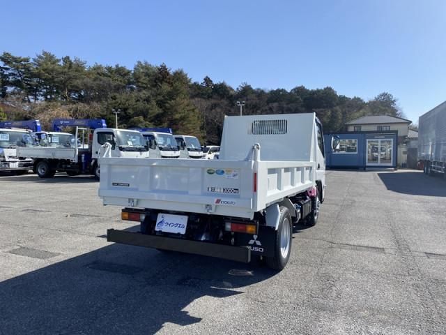 MITSUBISHI CANTER 2024 Image 31