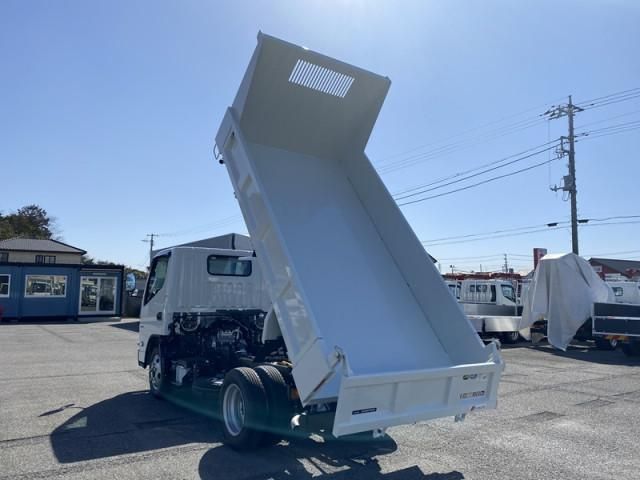 MITSUBISHI CANTER 2024 Image 31