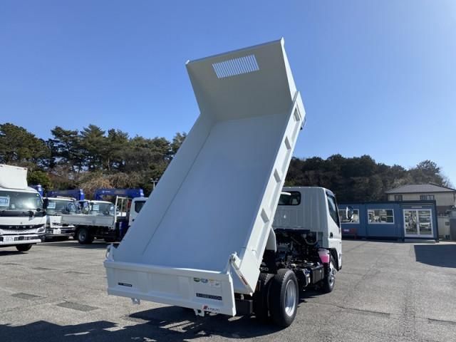 MITSUBISHI CANTER 2024 Image 31