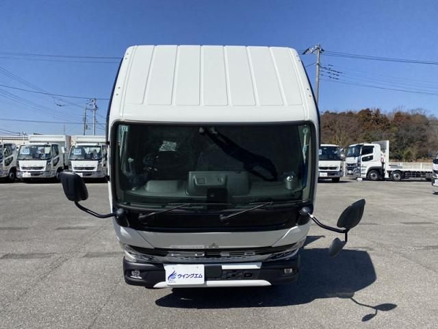 MITSUBISHI CANTER 2024 Image 31