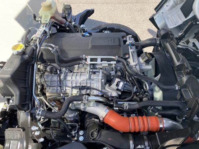 MITSUBISHI CANTER 2024 Image 31