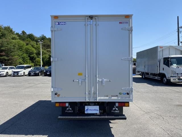 MITSUBISHI CANTER 2024 Image 31