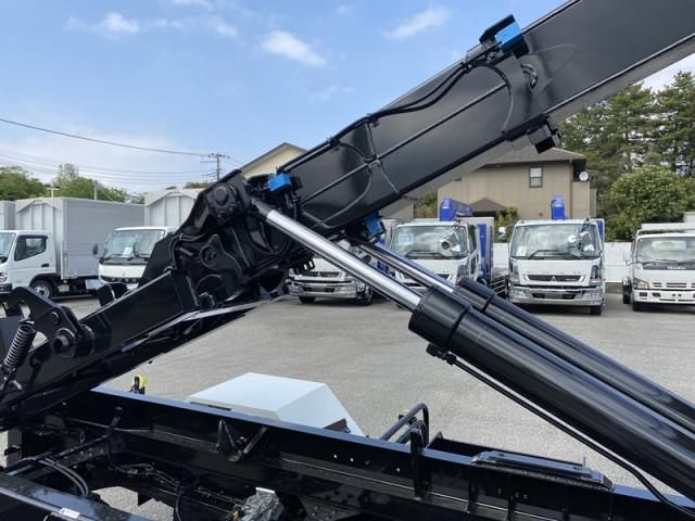 MITSUBISHI FUSOU FIGHTER 2025 Image 31