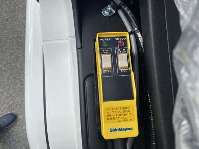 MITSUBISHI FUSOU FIGHTER 2025 Image 31