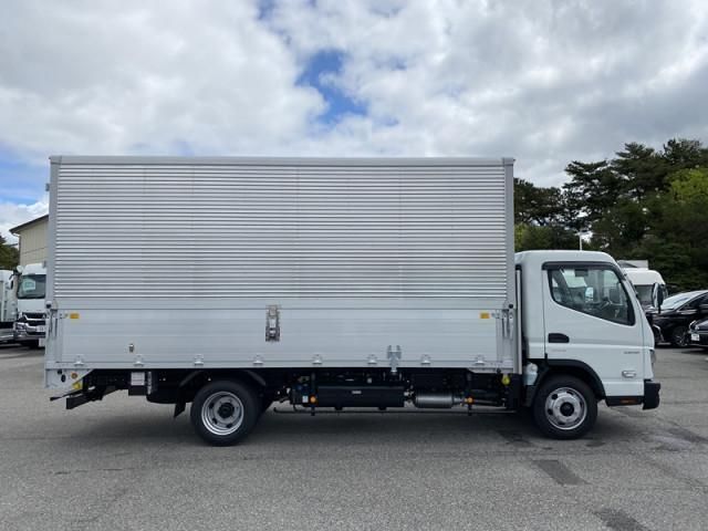 MITSUBISHI CANTER 2024 Image 31