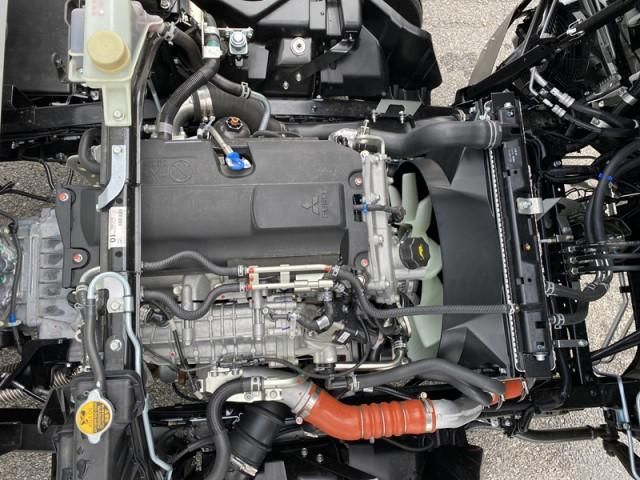 MITSUBISHI CANTER 2024 Image 31