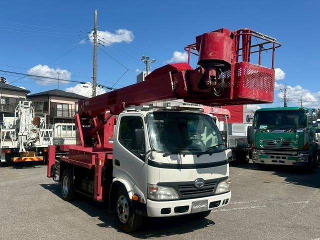 HINO DUTRO 2010 Image 31