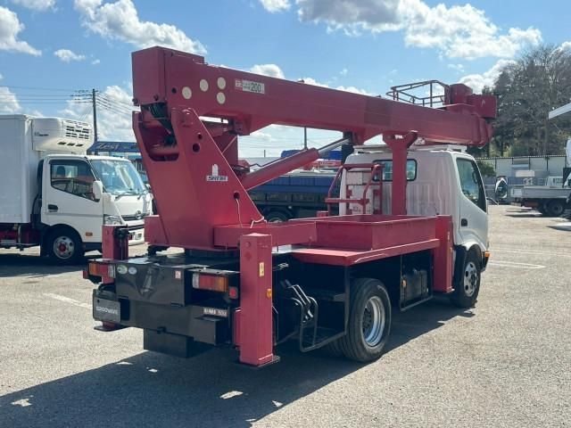 HINO DUTRO 2010 Image 31