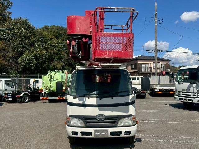 HINO DUTRO 2010 Image 31