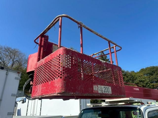 HINO DUTRO 2010 Image 31