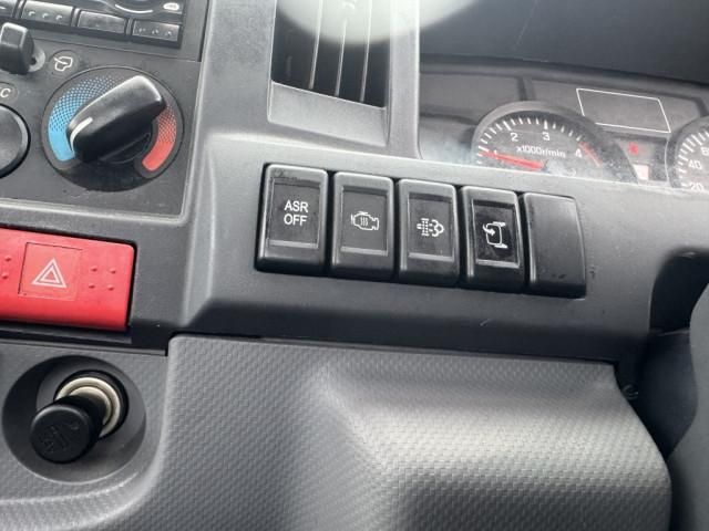 ISUZU ELF 2013 Image 31