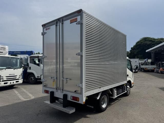 HINO DUTRO 2024 Image 31