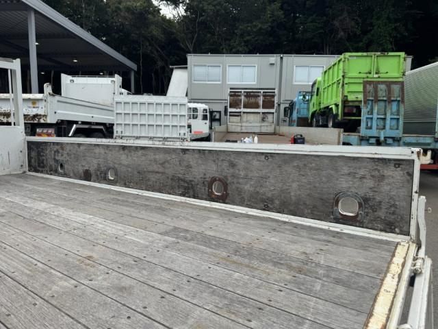 HINO DUTRO 2014 Image 31