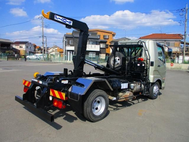 MITSUBISHI FUSOU FIGHTER 2017 Image 31