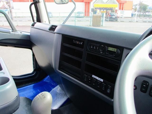 MITSUBISHI FUSOU FIGHTER 2017 Image 31