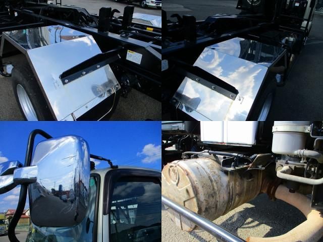 MITSUBISHI FUSOU FIGHTER 2017 Image 31