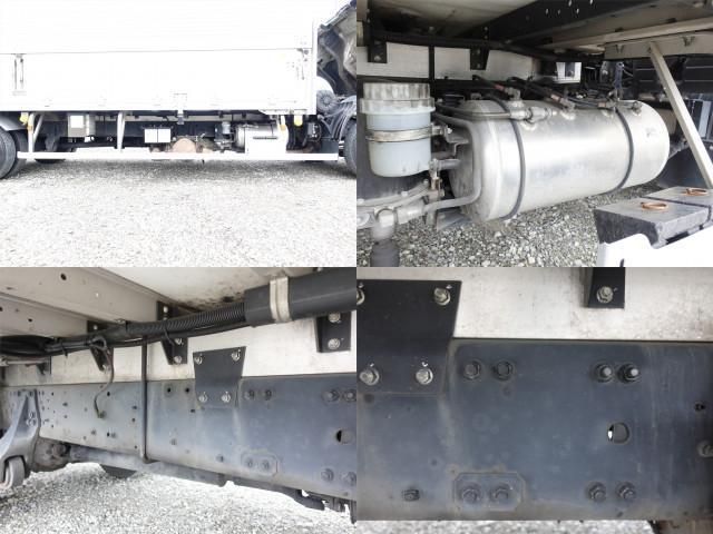 MITSUBISHI FUSOU FIGHTER 2017 Image 31