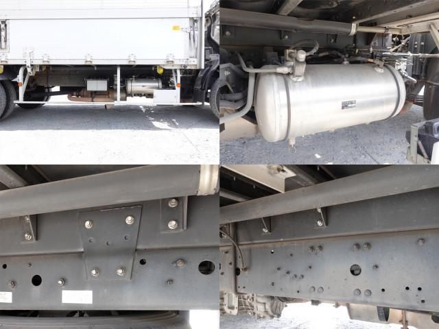 MITSUBISHI FUSOU FIGHTER 2011 Image 31