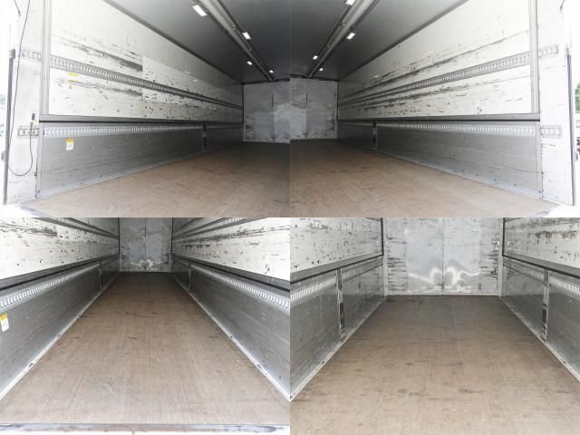 MITSUBISHI FUSOU SUPER GREAT 2015 Image 31