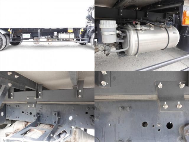 MITSUBISHI FUSOU FIGHTER 2016 Image 31