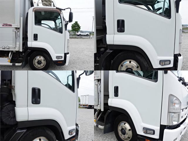 ISUZU FORWARD 2013 Image 31