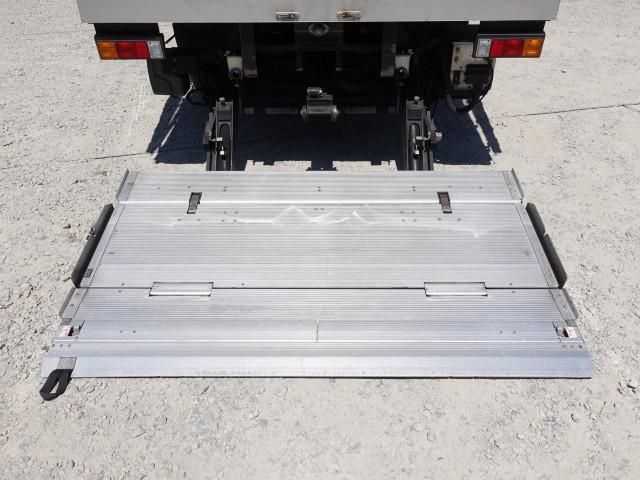 MITSUBISHI CANTER 2019 Image 31