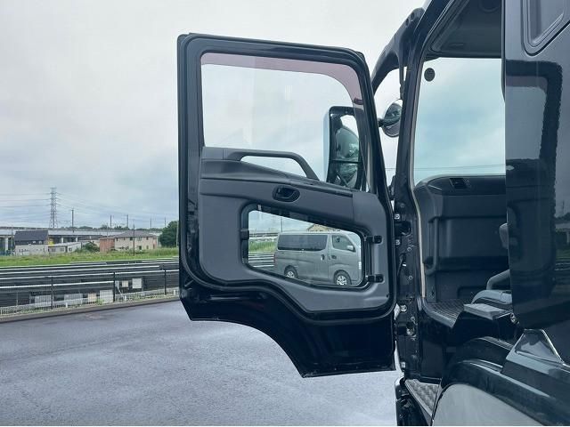 MITSUBISHI FUSOU SUPER GREAT 2013 Image 31