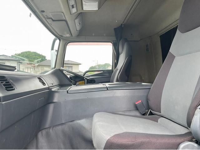 MITSUBISHI FUSOU SUPER GREAT 2013 Image 31